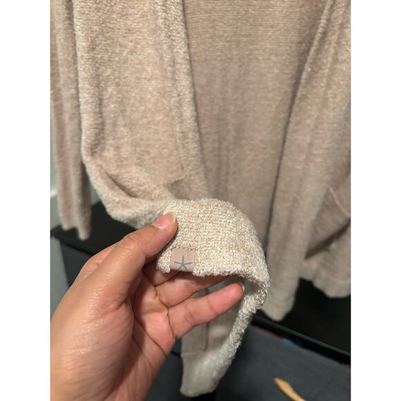 Barefoot Dreams CozyChic Ultra Lite Hooded
Cardigan in Beach Rock Sz M - Picture 5 of 6
